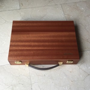 MALETÍN DE ACRÍLICOS EXTRA FINO TITAN 10 COLORES 60 ML