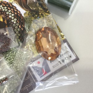 PROYECTO MIYUKI ANILLO CON PIEDRA ENGARZADA