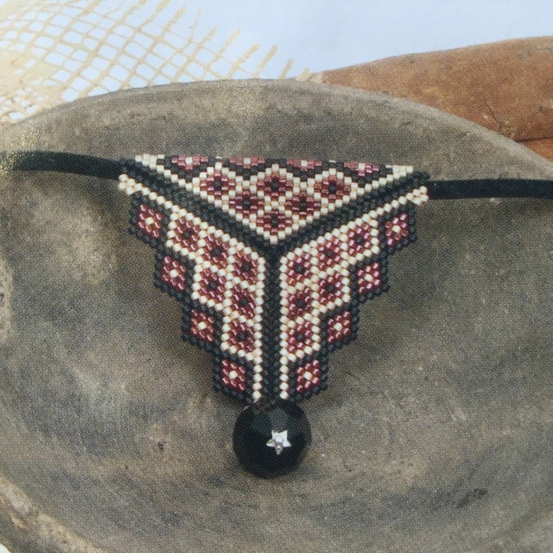 PROYECTO MIYUKI COLGANTE TRIANGULO