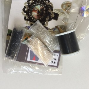 PROYECTO MIYUKI ANILLO PIEDRA FLOR