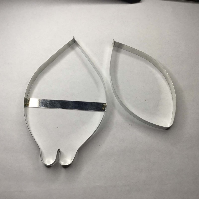 2 CORTADORES METALICOS LYDIA Nº 21