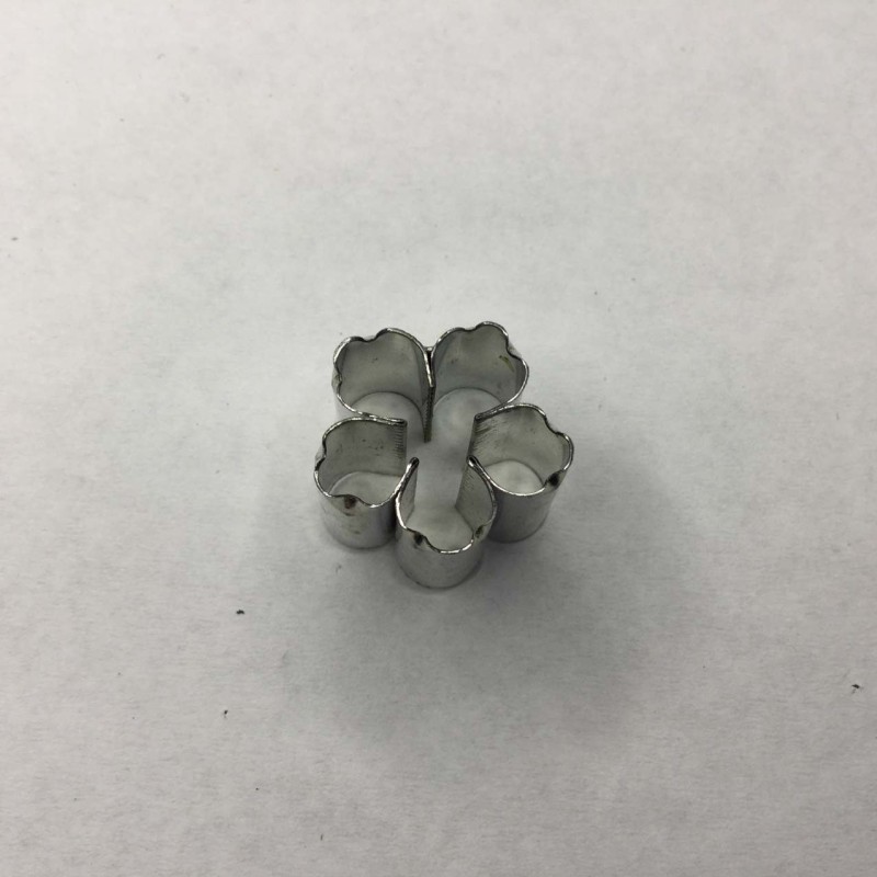 1 CORTADOR METALICO LYDIA Nº 34