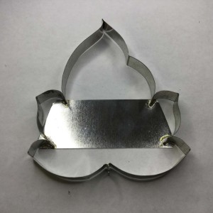 1 CORTADOR METALICO LYDIA Nº 71