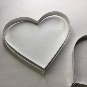 2 CORTADORES METALICOS LYDIA Nº 74