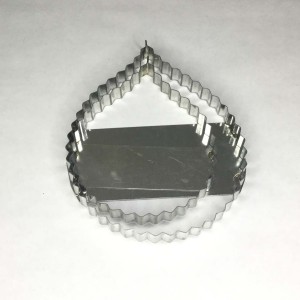 2 CORTADORES METALICOS LYDIA Nº 81