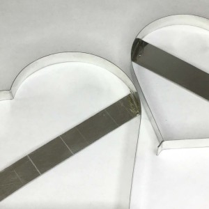 2 CORTADORES METALICOS LYDIA Nº 82