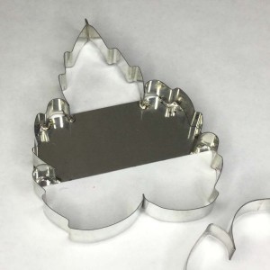 2 CORTADORES METALICOS LYDIA Nº 86