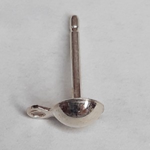 2 uds PENDIENTE MEDIA BOLA PLATA DE LEY