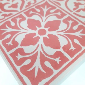 Detalle de caja decorada con el kit finish glass