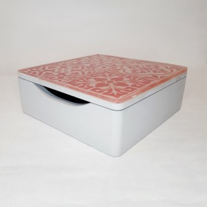 TAPA DE CAJA DECORADA CON BARNIZ FINISH GLASS