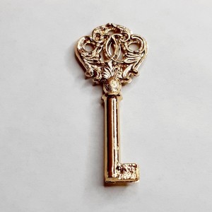 CUENTA LLAVE TALLADA (10 UNIDADES)