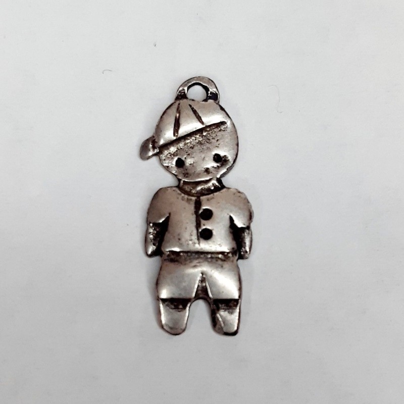 COLGANTE NIÑO PEQUEÑO DE ZAMAK