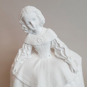 Menina de escayola - menina Isabel de Velasco 12 cm