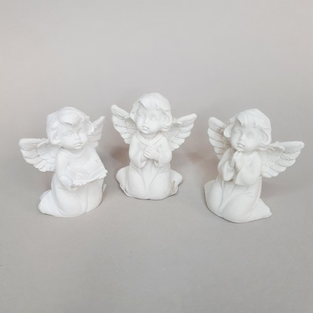 Angelitos de resina blanca