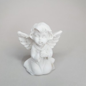 Angelitos de resina blanca
