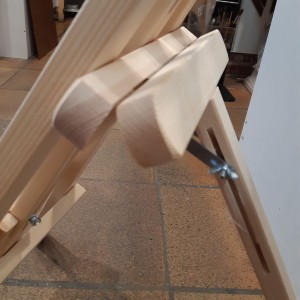 Detalle caballete para mesa