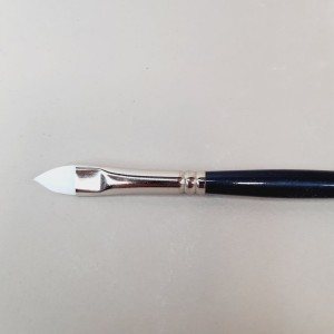 Pincel de fibra sintética con forma lengua de gato