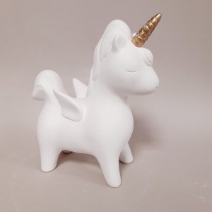 Figura infantil de escayola unicornio alado 20 cm