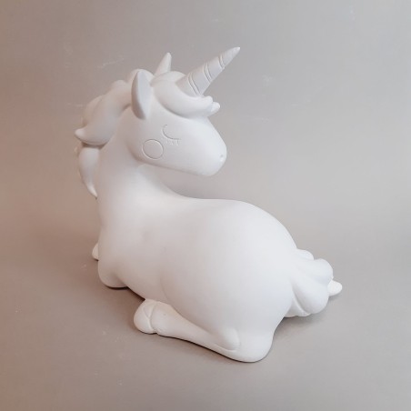 Figura infantil de escayola unicornio corazón