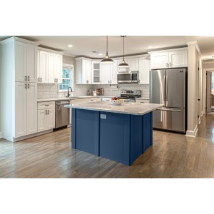 isla de cocina pintada con la Pintura Eco Muebles - Azul Atlántico