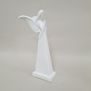 Ángel sin rostro en escayola