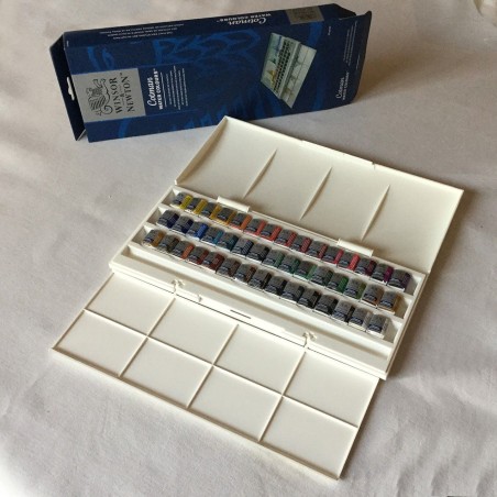 CAJA ACUARELA 45 COLORES WINSOR AND NEWTON