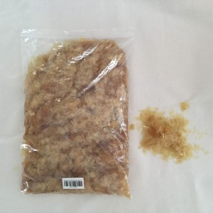 BARNIZ GOMA LACA PLATINA SUPERBLONDE 250 GRAMOS EN ESCAMAS