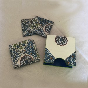 JUEGO DE 6 POSAVASOS Y CAJITA